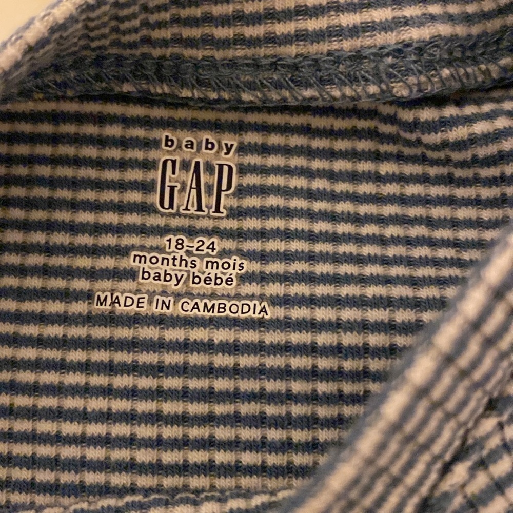 Baby Gap blue striped outfit - Picture 6 of 6
